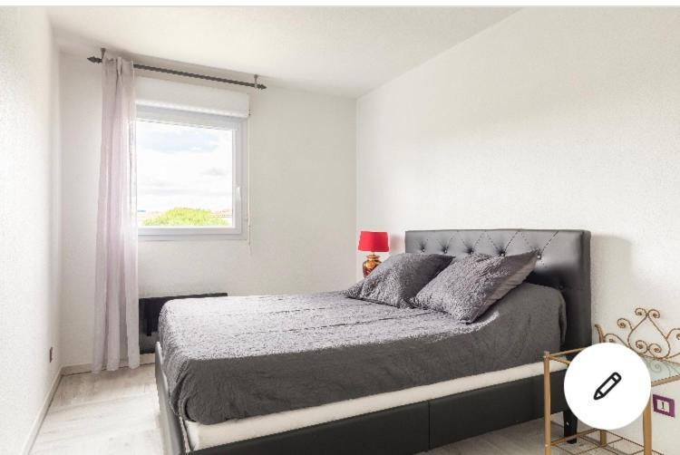 Appartement Superbe T3 Avec Piscine *