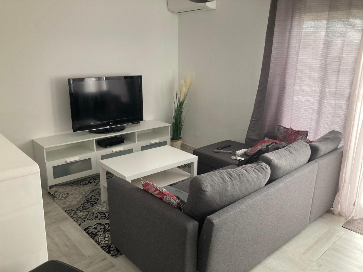 Appartement Superbe T3 Avec Piscine
